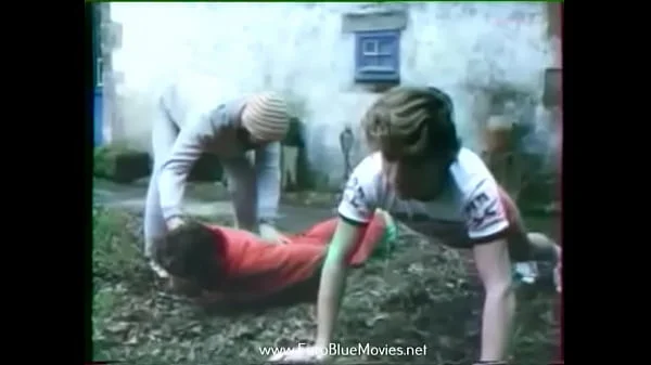 Jeux De Mains -1981 Full Movie videos