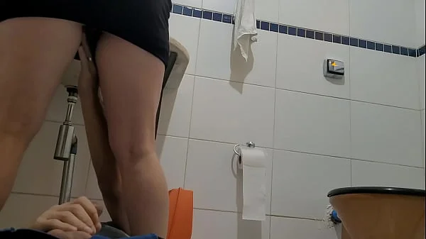 atendi o encanador de vestido só para ver se teria o pau dele videos