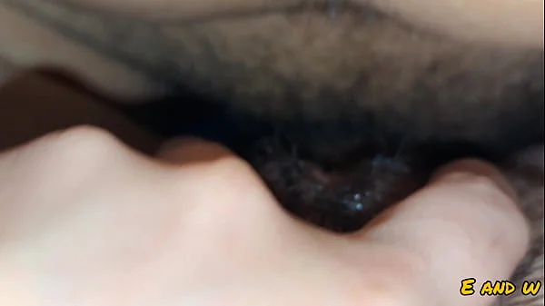 Mi pequeño vecino me folla con su pequeño pene videos