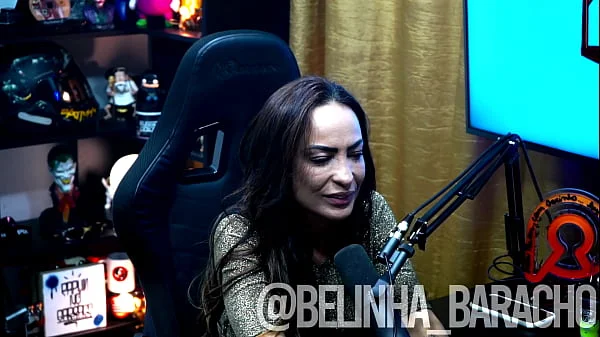 O Ruan colocou o dedo no Cuzinho da Belinha e ela gritou de tesão! - Pápum no Barraco! 4K (PODCAST COMPLETO NO RED/SHEER) videos