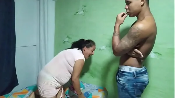 Descubro que mi madrastra está siendo infiel videos