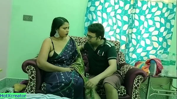 Desi Bank Officer fucking beautiful Bhabhi! Reality Sex videos