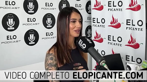 LILACK INTERCAMBIA LA TANGA CON ELO PODCAST EN EL CUARTO PICANTE videos