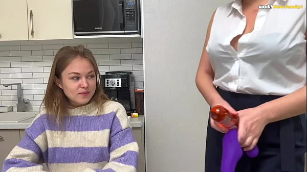 Is this the first time for you? Don't worry, you will succeed! Stepmom and Stepdaughter have hot sex! videos