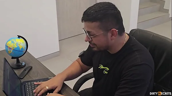 I FUCK MY BOSS'S STEPDAUGHTER BEHIND HIS BACK videos