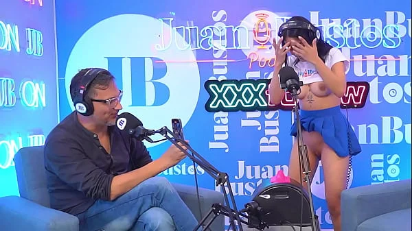 Little kinky Colombian Mayraoficial cums on the Sybian machine - Juan Bustos Podcast videos