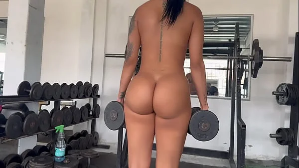 I do my exercise routine without clothes and in the company of a transgender girl - MAY HERNANDEZ videos