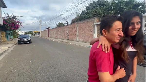 Sex in a public park, an old man and two young busty women with big asses - REAL AMATEUR HOMEMADE THREESOME videos