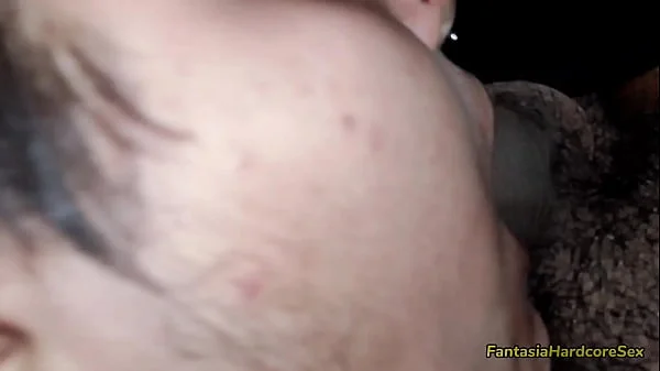 Viendo porno en tiktok con mi hermanastra y no pude dejar de observar sus hermosas tetas, tuve que usarlas para sacar leche de mi pene videos