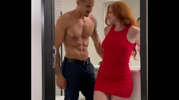 Deixando a ruiva de perna bamba. - Free videos