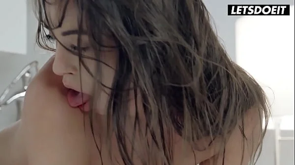 Squirting GF Anastasia Brokelyn Reaches Mind Blowing Orgasms - WHITEBOXXX videos