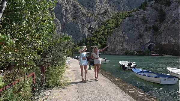 Tantalizing Tourists Chapter 1: Bi Besties Candee Licious And Shalina Devine Toy Their Asses GP3197 videos