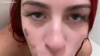 Olha oque essa ruivinha fez na praia, fiquei de pau duro videos