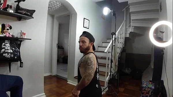 Anãzinha da bunda grande faz anal e dá pro velhinho – Bastidores insanos na Mattos Movies! videos