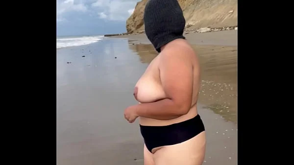 Omg secretly filmed a girl with big tits on a nudist beach, and she has a pussy enough to give her a good blowjobOmg secretly filmed a girl with big tits on a nudist beach, and she has a pussy enough videos