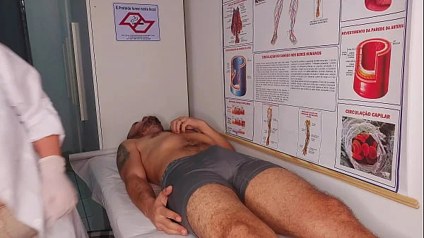 Ereção na frente da enfermeira videos