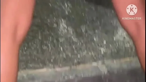 ESPOSA TRAINDO CORNO COM UM NEGÃO DOTADO NO MEIO DA RUA DEPOIS QUE ACABOU A GASOLINA ️ E O CORNO AINDA AGRADECEU AO COMEDOR videos