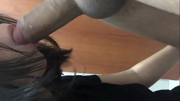 Me le meto al baño a mi hermanastra para que me saque la leche y se la trague videos