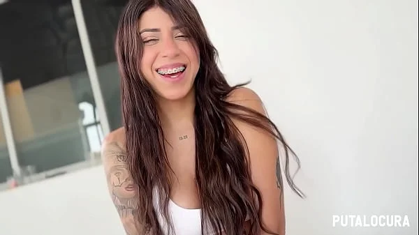PutaLocura - Latina culona Smith traga semen de Torbe después de entrevista videos