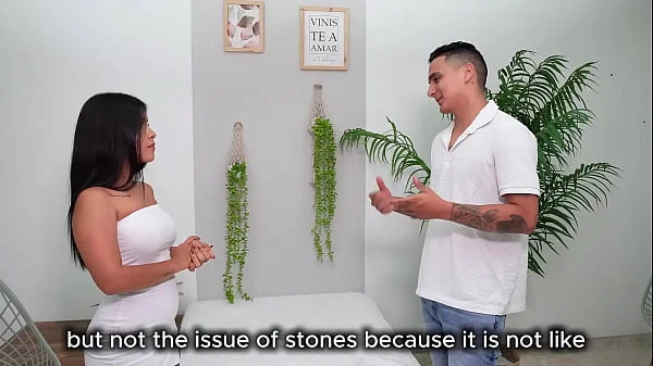 A new client turns me on and I decide to give his massage a happy ending - CAMILA HENAO videos
