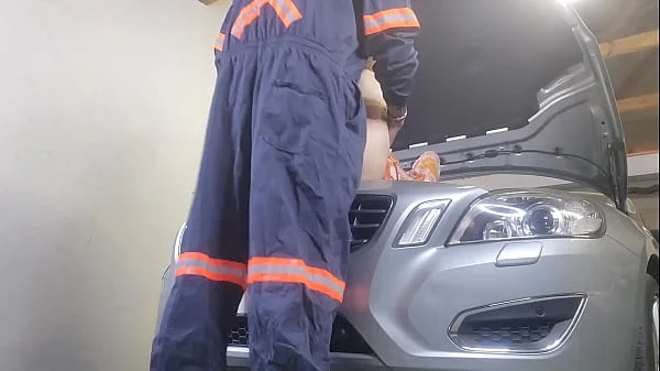 My mechanic asked if he can fuck my wife and i said yes videos