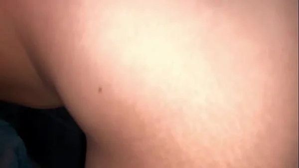 follo a mi hijastro en la ducha a ver que esta sola y le ordeño su tetas videos