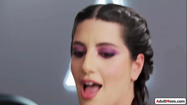 Busty Futa babe sucked off during squats by asian futanari videos