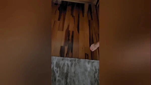 Cheating Wife Removes Condom From Stranger and Gets Creampied videos