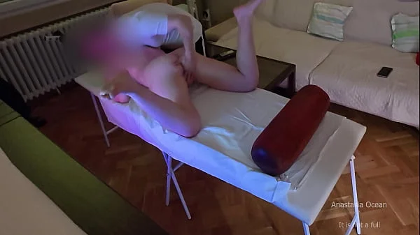 The masseur was pestering me. Real massage session ended with orgasm. videos
