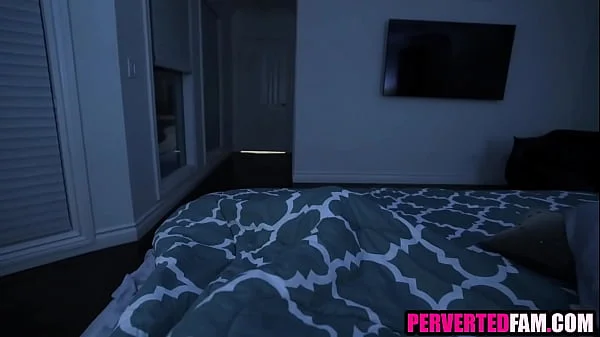 Stepmom found out stepson likes older women videos