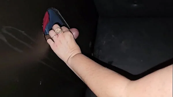 GLORY HOLE - SAFADEZA NA CABINE - TRANSEI GOSTOSO COM UM PAU GRANDE DO MORENO videos