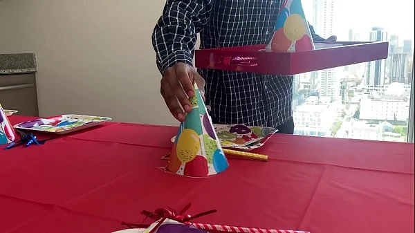 nobody came to my birthday party (instagram @lastlild) videos