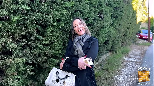 Kyara, une milf de 44 ans qui a soif de sexe hard ! videos