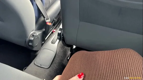 Motorista de aplicativo me reconhece e GOZA na minha boca pela carona – Fabi Drumond videos