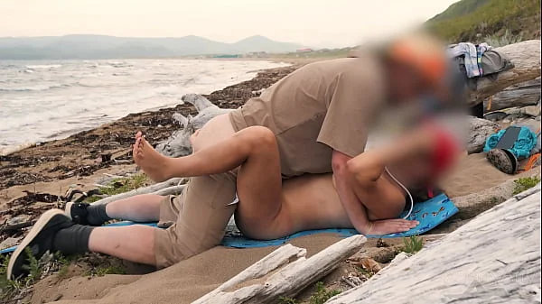 FATAL MEETING OF THE EXHIBITIONIST AND A STRANGER ON THE SEA BEACH! XSANYANY videos