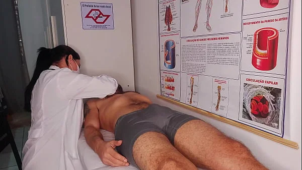 Ereção na frente da enfermeira videos