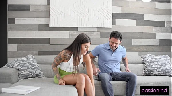 Thick Cock Gives Realtor A Pussy Rub videos