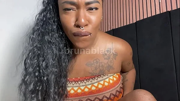 JOI PUNHETA GUIADA- Duvido você não gozar com essa putinha tarada. videos