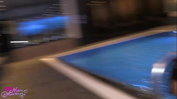 Doppelorgasmus am Hotelpool! videos