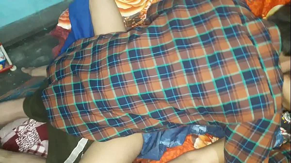 स्कूल गर्ल का सेक्स कैमरे पर दोस्त के साथ videos