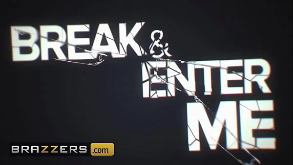 Naughty Teen (Lala Ivey) Enjoys a Threesome With Two Guys - Brazzers videos