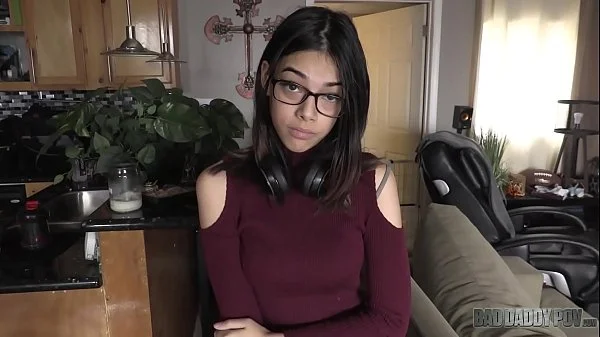 STEP DAUGHTER HARMONY WONDER APOLOGIZES WITH HER SHAVED TEENAGE PUSSY videos