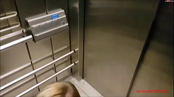 Im Aufzug gevoegelt- versautetreffs. de videos