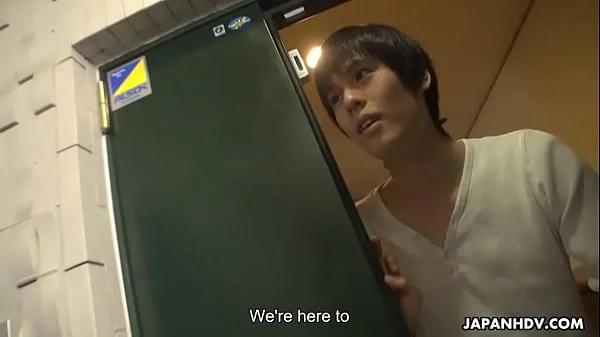 Japanese pornstar, Akari Asayiri has a special daily task, uncensored videos