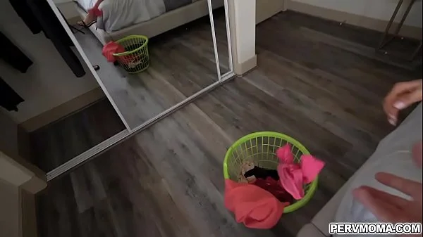 Courtney Taylor is a gorgeous MILF that anyone is dreaming of.Her pervy stepson is lucky to have a chance to fuck her juicy cunt. videos