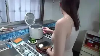 Địt em xinh ngon thật ướt át videos