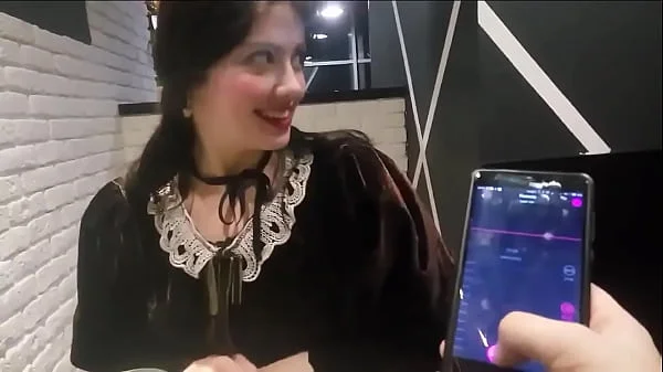 Vibrador en público videos