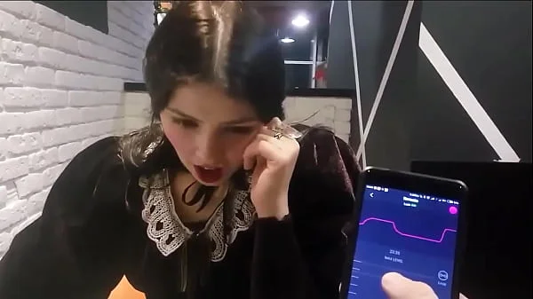 Vibrador en público videos