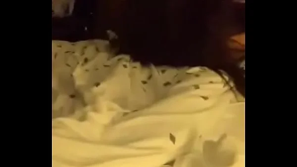 rica venezolana caraqueña puta hace trio con su amiga en españa en hotel videos