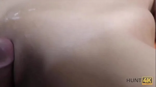 HUNT4K. Cuando BF recibe dinero en efectivo, no le importa hacer trampa videos